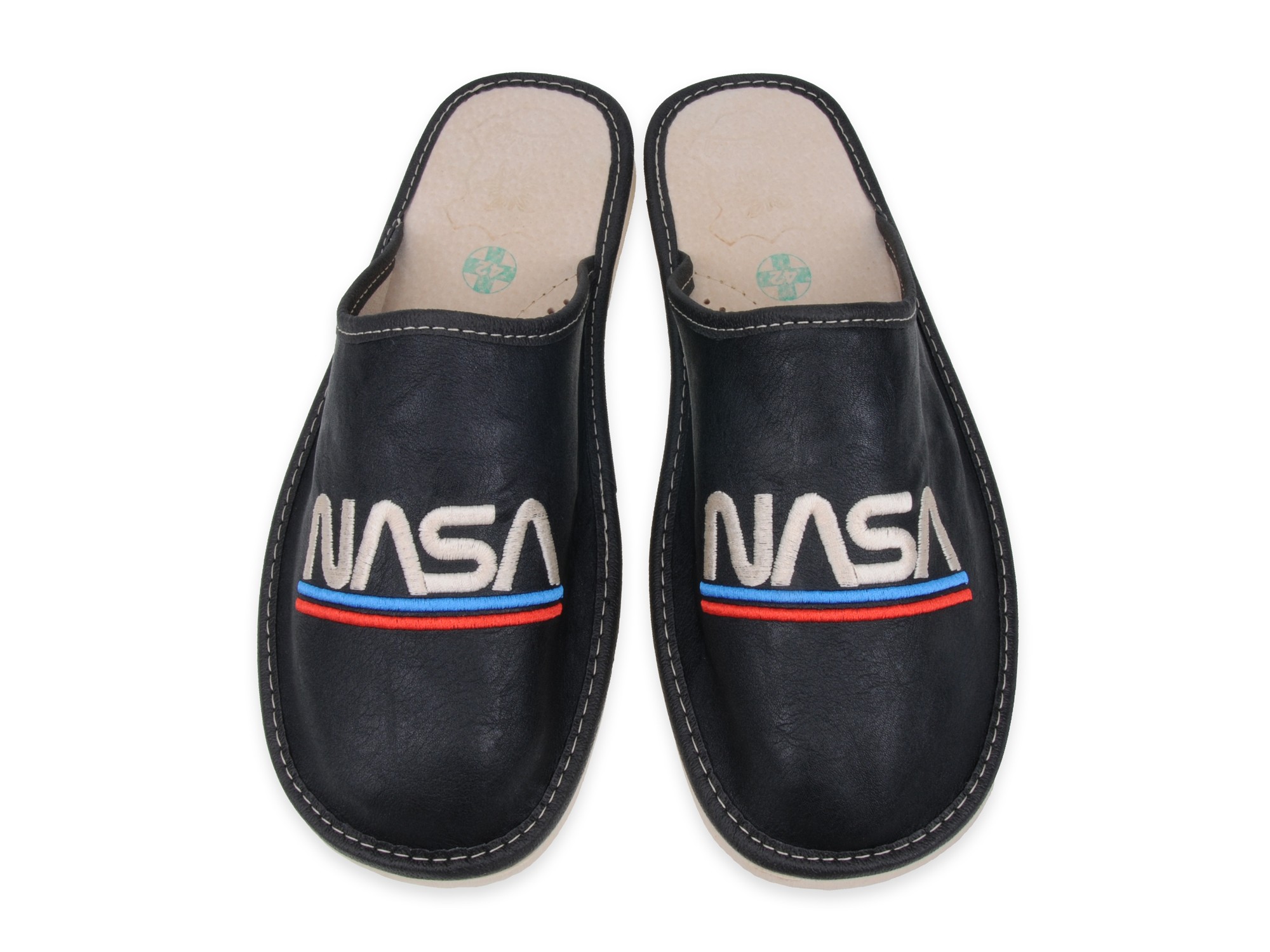 NASA skórzane kapcie haftowane męskie laczki